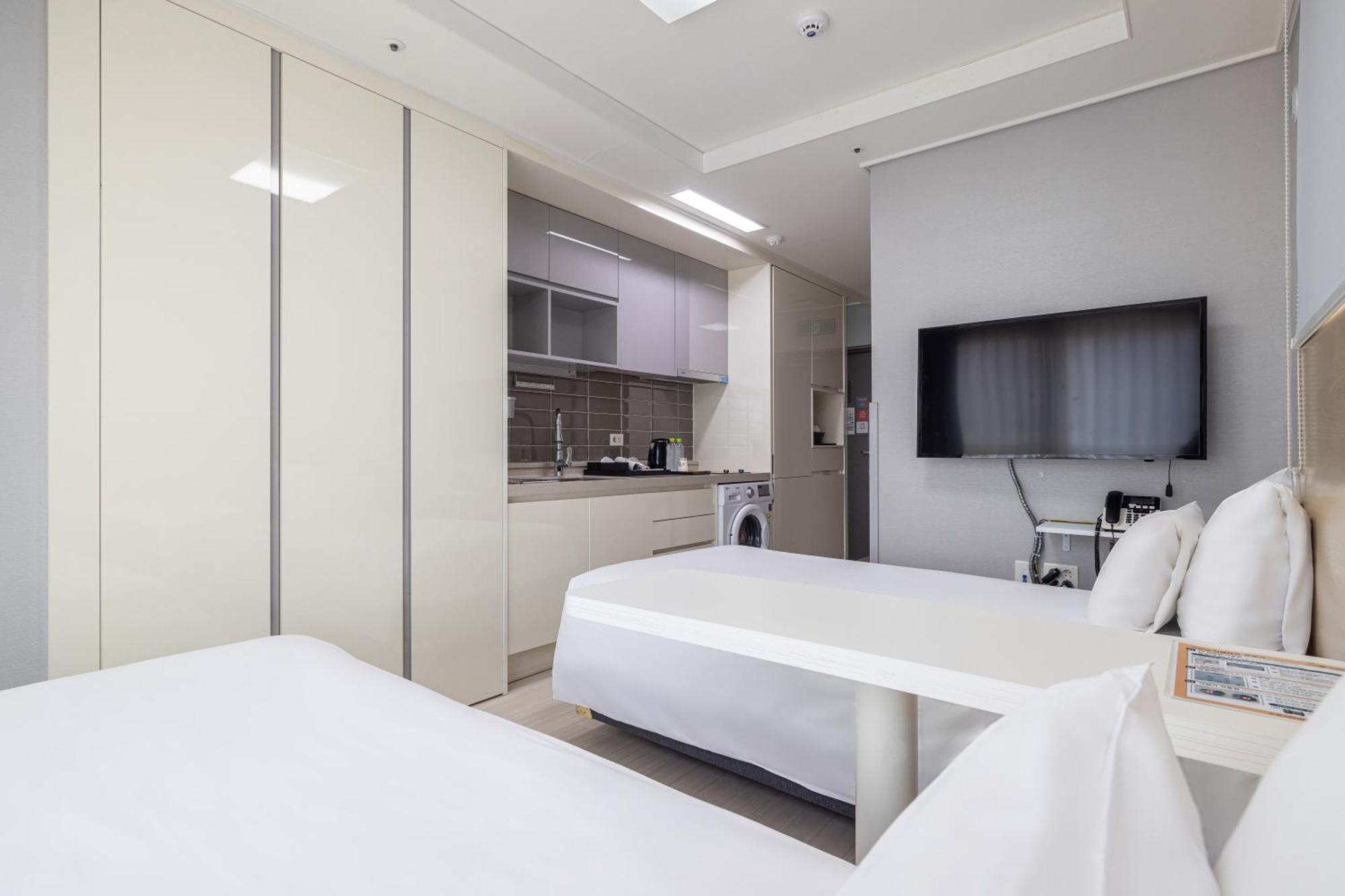 Gl City Hotel Incheon Airport Exterior photo